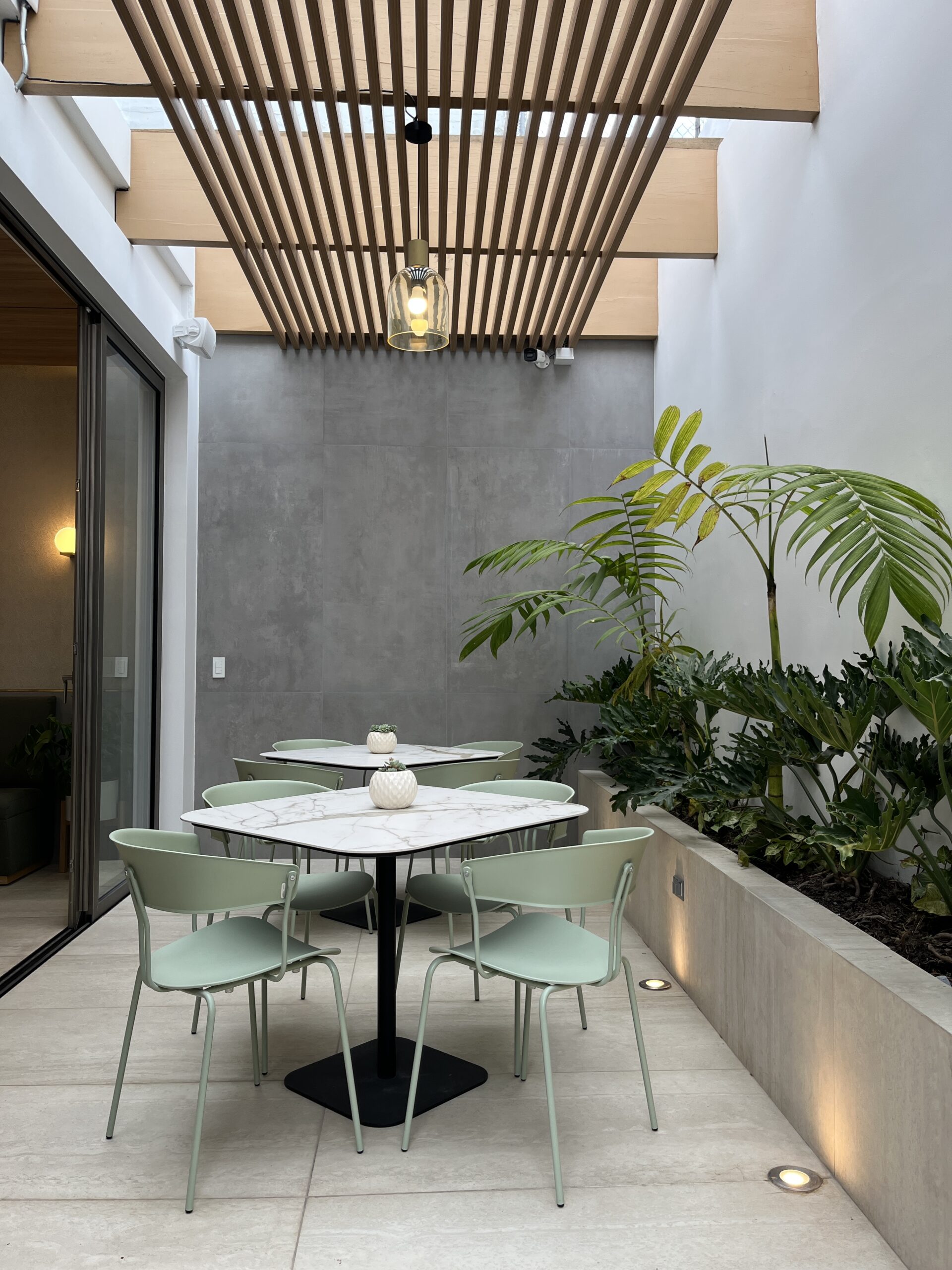 20240315_153902662_iOS